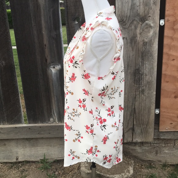 Trendy JS Floral Print Blouse - Picture 3 of 7